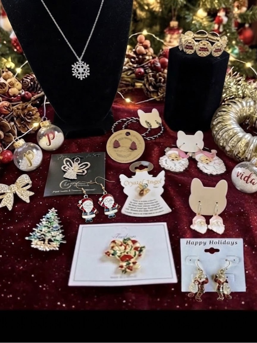 Pink One: Adorable Christmas Jewelry